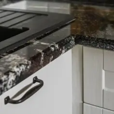 Jak zrobić korpusy szafek kuchennych krok po kroku i uniknąć błędów